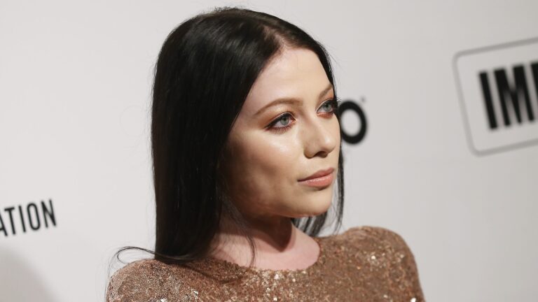 Michelle Trachtenberg Posts Alarmed Fans Before Actress’ Death