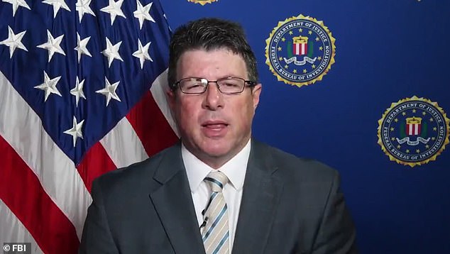 Ex-FBI agent exposed for sharing explosive ‘sensitive’ government emails and nude pics of his girlfriend