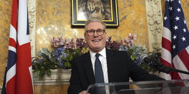 Starmer-Trump LIVE: Latest updates as PM heads to White House for showdown with President over Ukraine