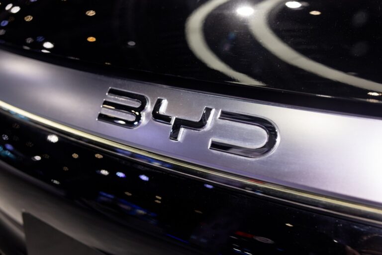 BYD rolls out EV batteries with 5-minute ‘flash charging’ — but there’s a catch