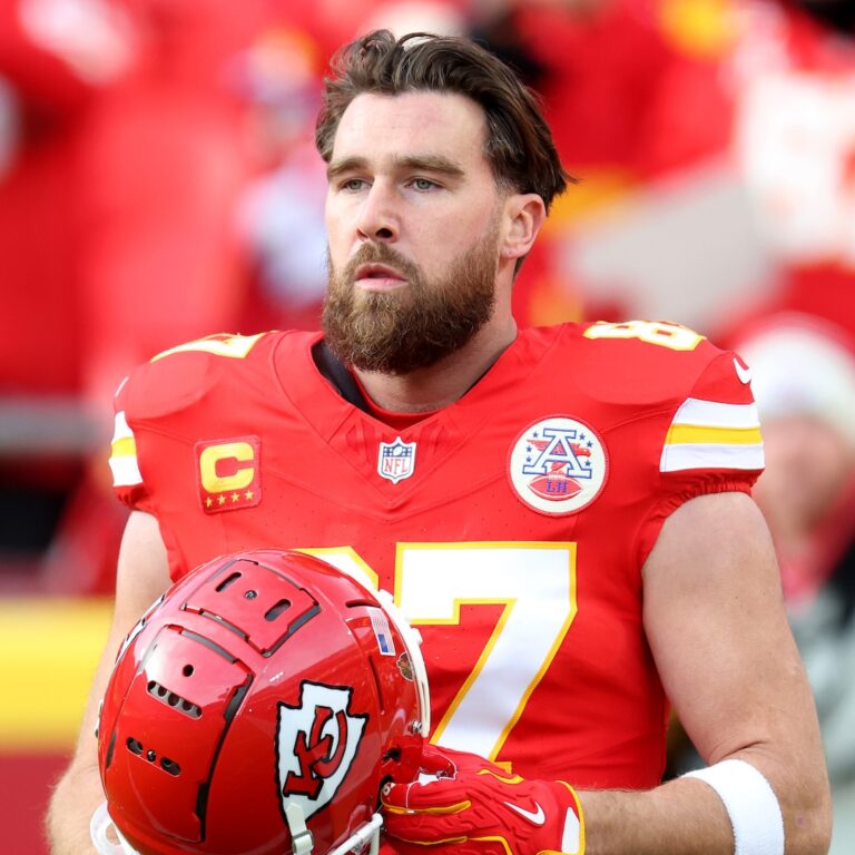 Travis Kelce Returning to NFL Kansas City Chiefs, Not Retiring