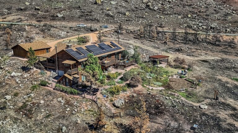 A Colorado couple invested in wildfire protection for their home. It paid off. » Yale Climate Connections