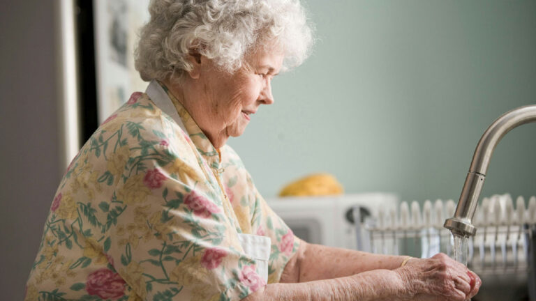 Extreme heat can age you as fast as a smoking habit » Yale Climate Connections