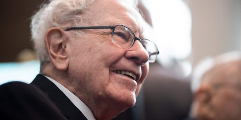 Here’s what Warren Buffett thinks about Trump’s tariffs