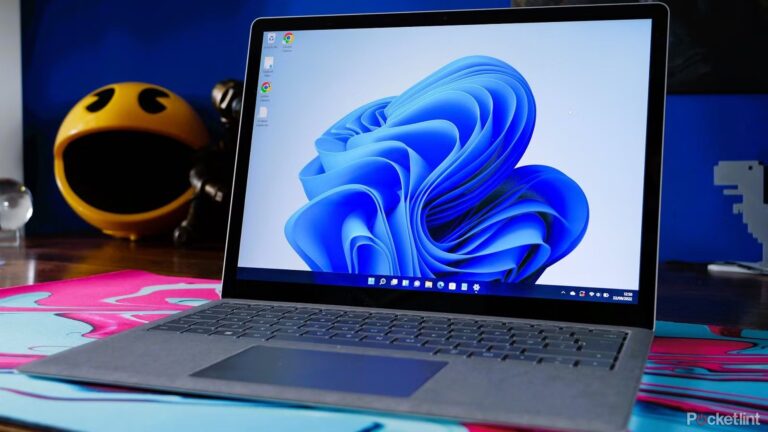 Don’t work on the go without these 7 must-have laptop accessories