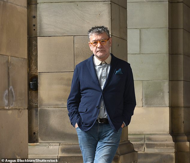 Do you know which of these Jack Vettriano paintings are the most popular? Celebrated artist’s most treasured work after his death aged just 73