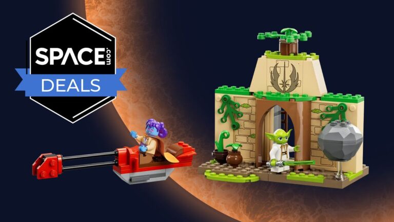 Save a huge 30% on the Lego Star Wars Tenoo Jedi Temple set