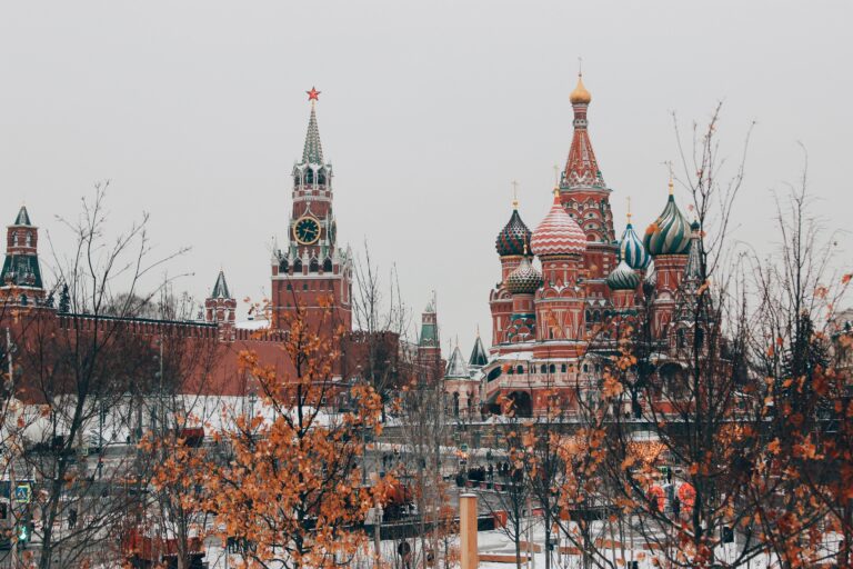 Bank of Russia Proposes Limited Crypto Investment Pilot for High-Net-Worth Investors