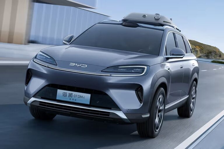 Drone-Equipped Electric SUVs : BYD and DJI