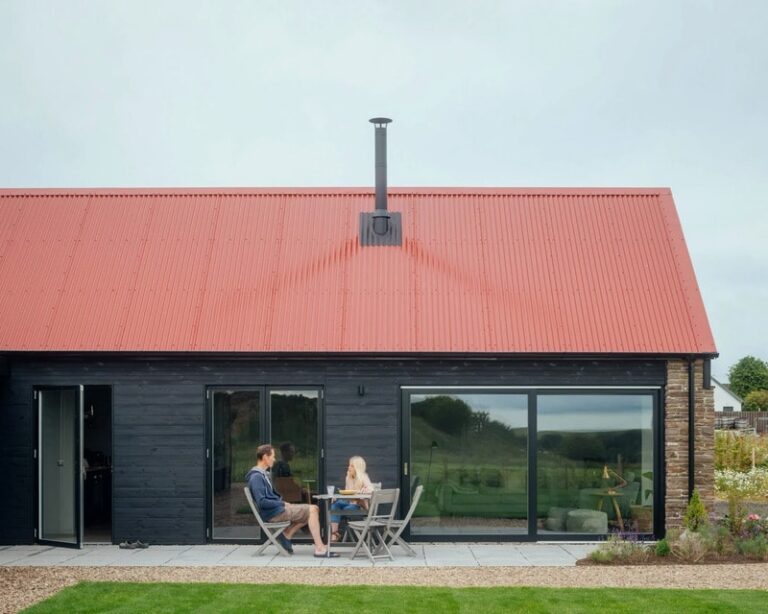 Rural Architecture-Honoring Homes : Cairnconon Byre house