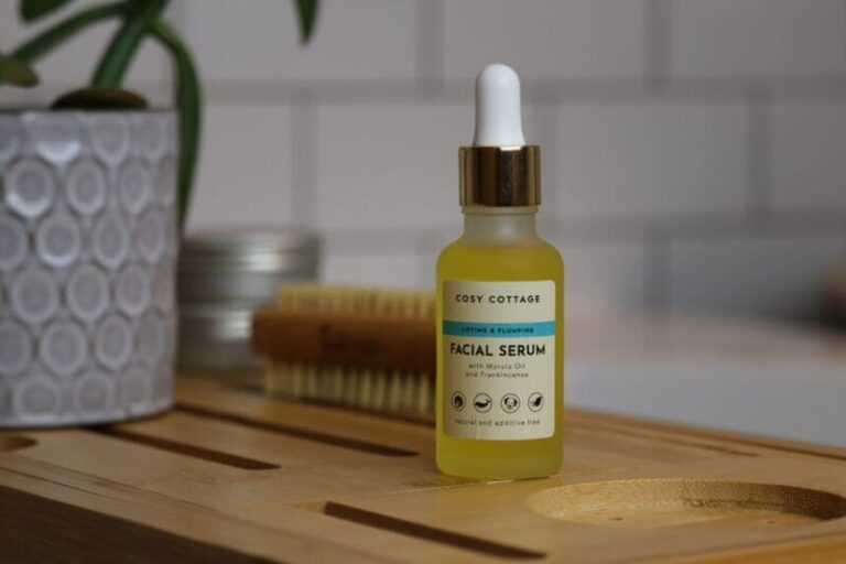 Marula Oil Frankincense Serums : Cosy Cottage Facial Serum