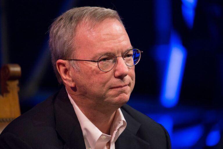 Eric Schmidt argues against a ‘Manhattan Project for AGI’
