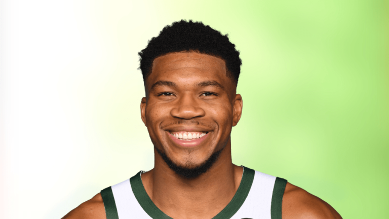 Giannis Antetokounmpo surpasses 20,000 points in career