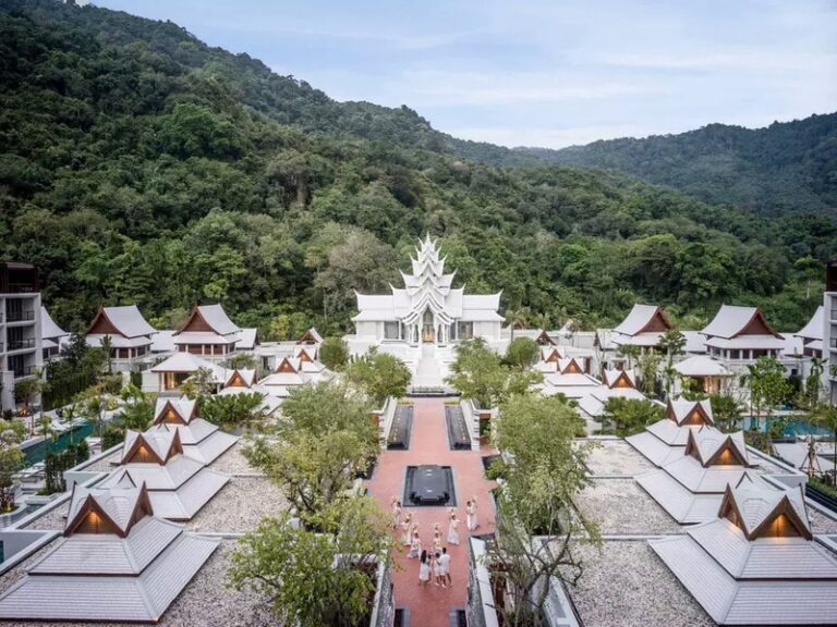 Luxurious Thai Resorts : InterContinental Phuket