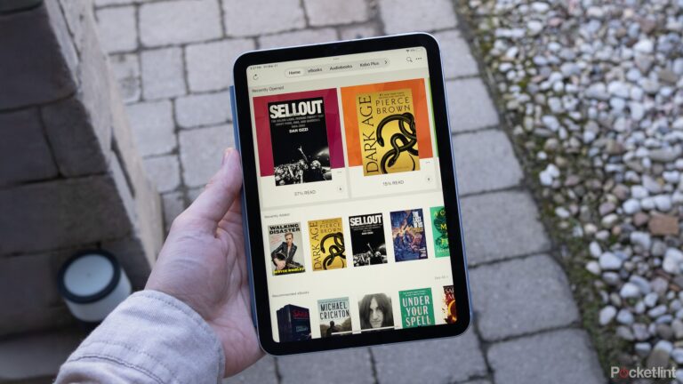 The iPad wants to replace your Kindle e-reader