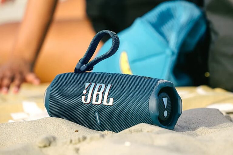 JBL Flip 7 and JBL Charge 6