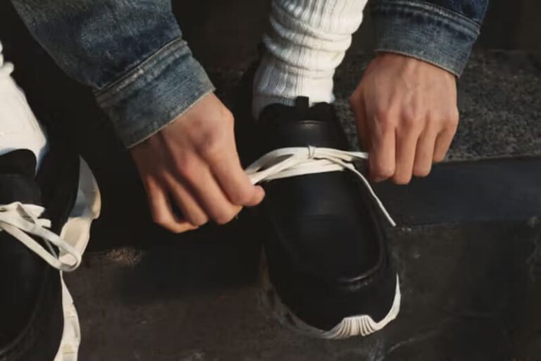 Weather-Proof Sport-Style Shoes : mizuno 3
