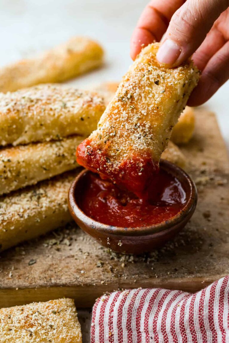 Pizza Hut Breadsticks | The Recipe Critic