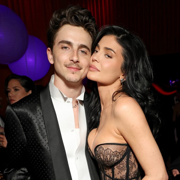 Timothée Chalamet Reunites With Kylie Jenner’s Family