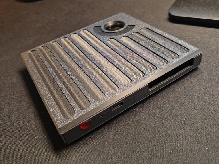 E-Waste Portable Game Systems : Steam Deck Motherboard Case