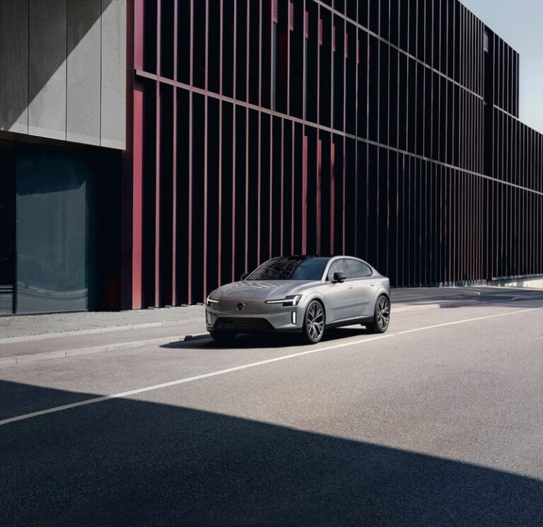 Everyday Luxury Electric Sedans : Volvo ES90