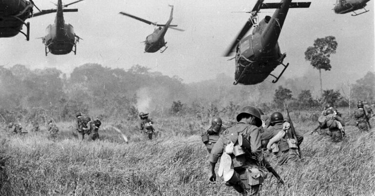 How Photography From the Vietnam War Changed America