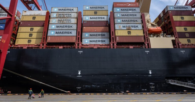 U.S. and China Headed for ‘Monumental’ Split, Putting World Economy on Edge