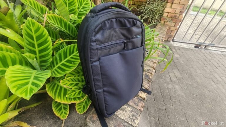 I always consider these 5 features when buying a laptop bag