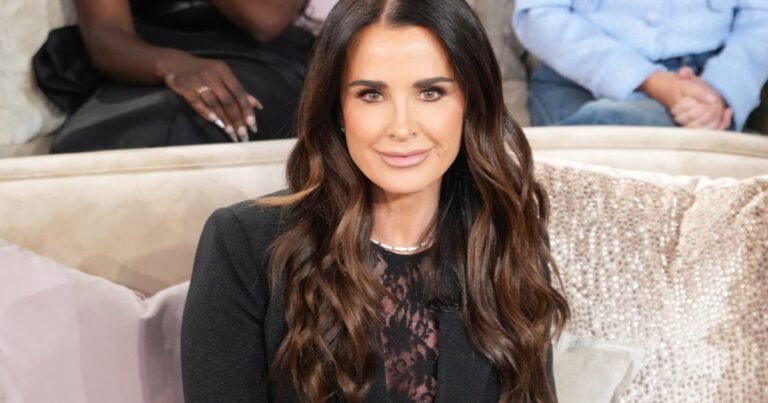 Kyle Richards Can’t Travel Without This $29 Tote Bag at Amazon