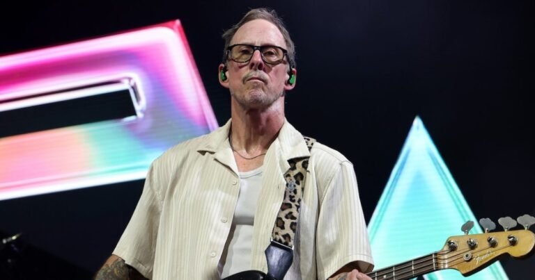 Scott Shriner Returns to Stage After Wife Jillian Lauren’s Arrest