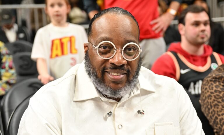Marvin Sapp Teases New Song ‘Close The Door’ After Controversy
