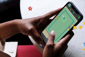 Phone game lowers social anxiety by shifting focus on to the positive