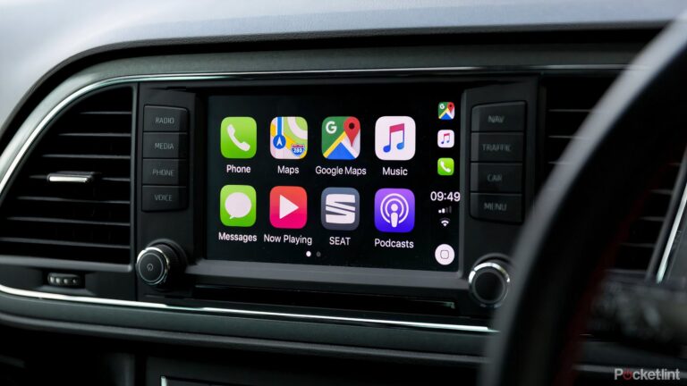 This CarPlay app lets you watch video, and Apple is totally going to kill it