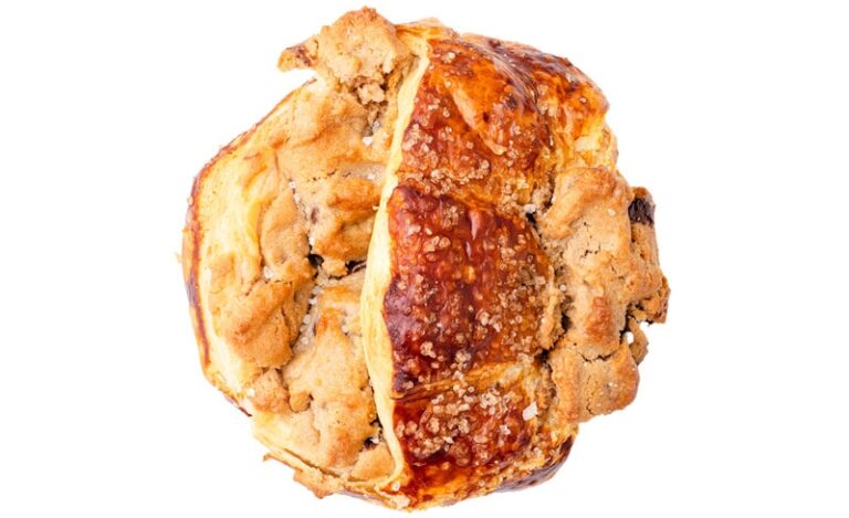 Buttery Pretzel-Infused Cookies : Chocolate Chip Cretzel