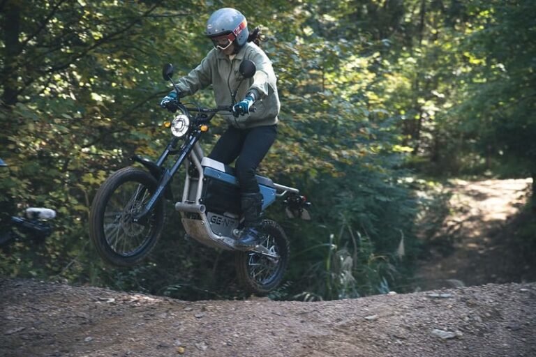 Commuting-Friendly Off-Road eBikes : Dirt Freak GE-N3