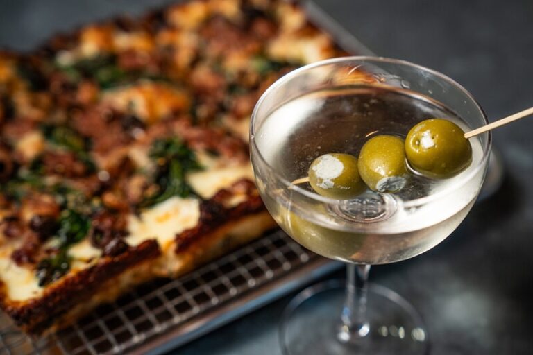 Seasonal Restaurant Menu Refreshes : Emmy Squared Pizza