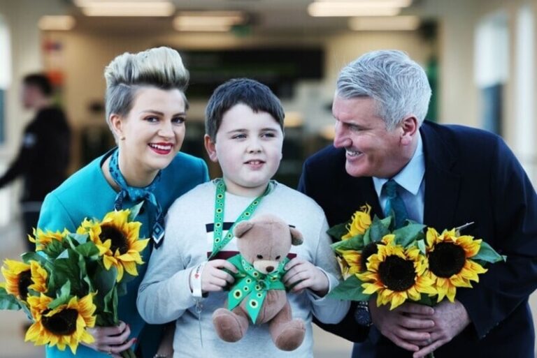 Disability-Conscious Airline Initiatives : Hidden Disabilities Sunflower