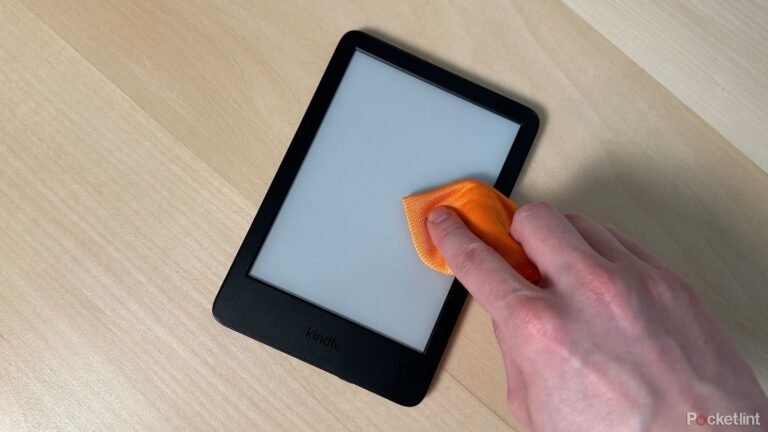 I found a great way to easily clean my Kindle