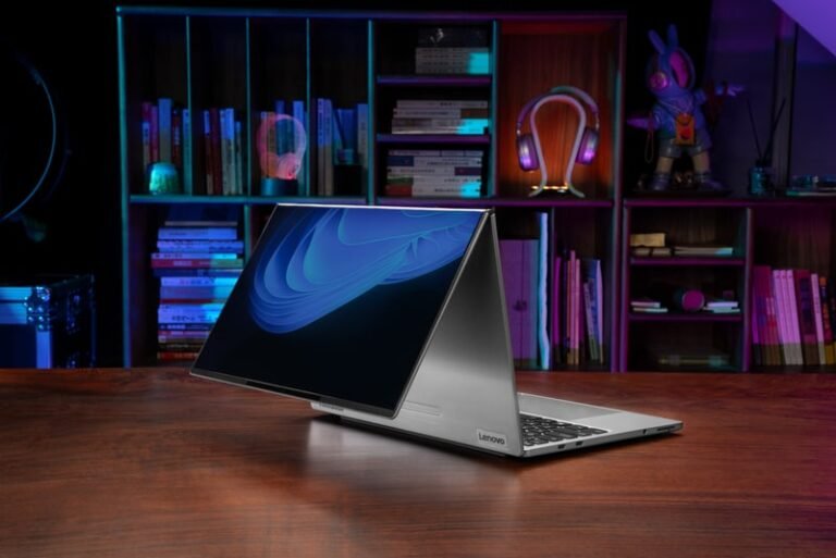 Double-Sized Screen Laptops : Lenovo ThinkBook Flip