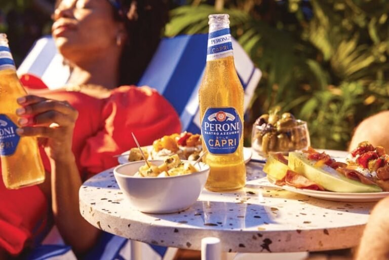 Premium Mediterranean Lagers : peroni nastro azzuro stile