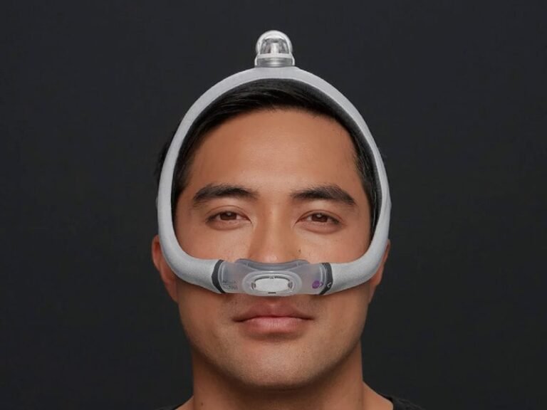 Minimalist CPAP Systems : ResMed AirTouch N30i