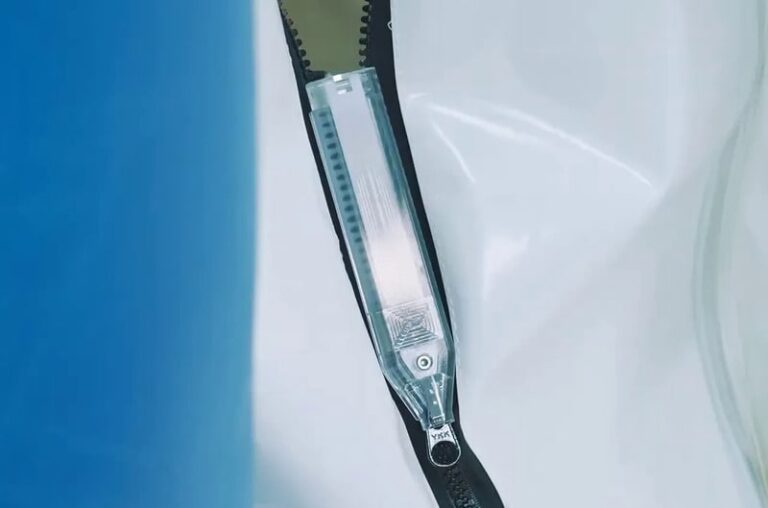 Oversized Industrial Application Zippers : self-propelled zipper