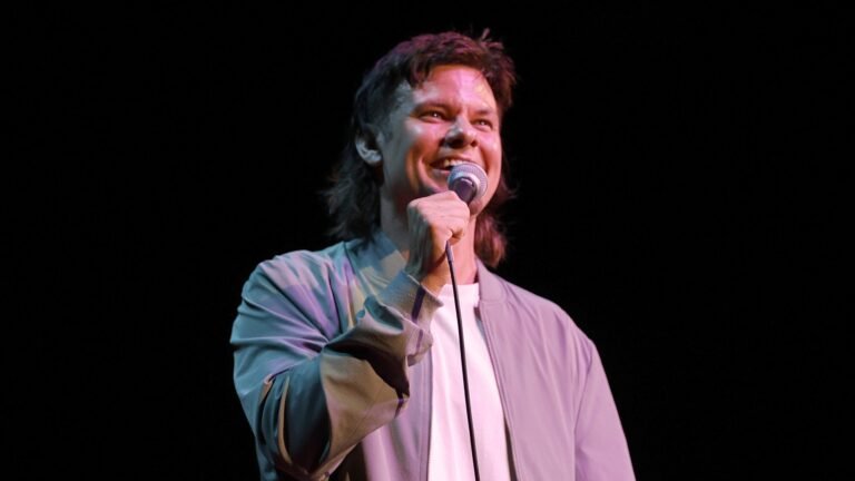 Theo Von Appears to Grab Heckler by Throat in Jarring Video