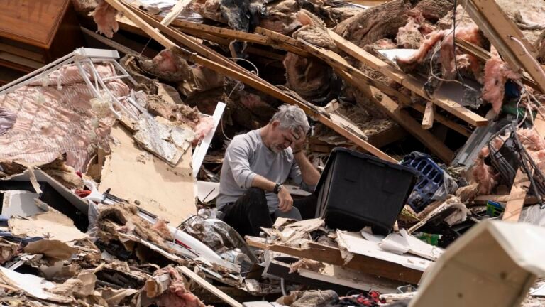 Another round of severe weather follows Friday’s deadly tornadoes » Yale Climate Connections