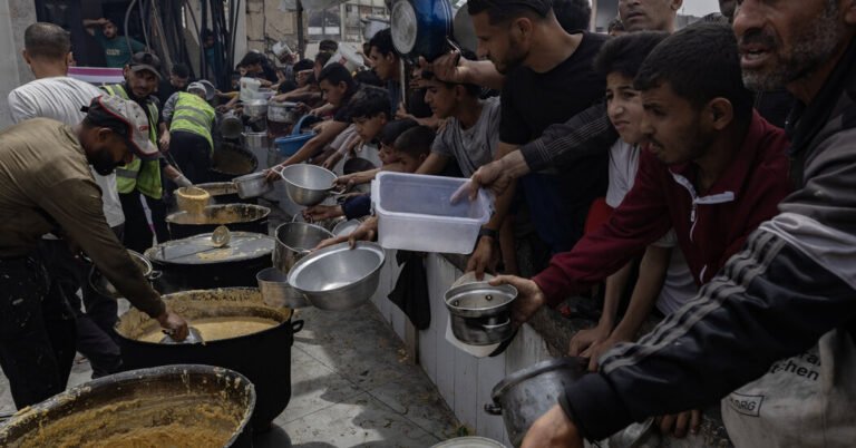 In Private, Some Israeli Officers Admit That Gaza Is on the Brink of Starvation