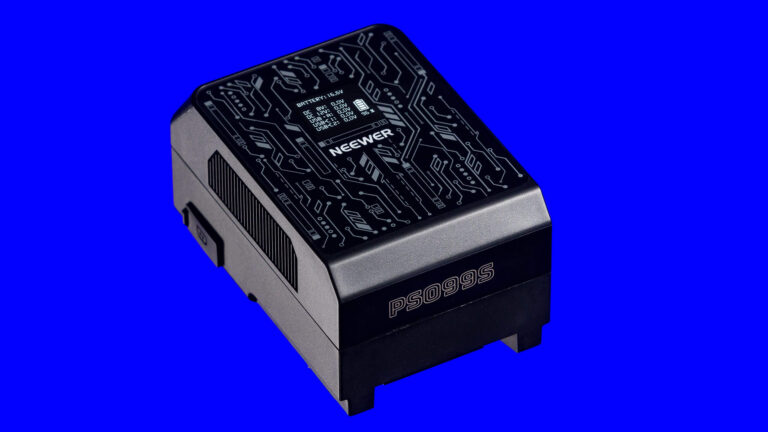 Power to spare: Neewer PS0995 V-Mount Battery