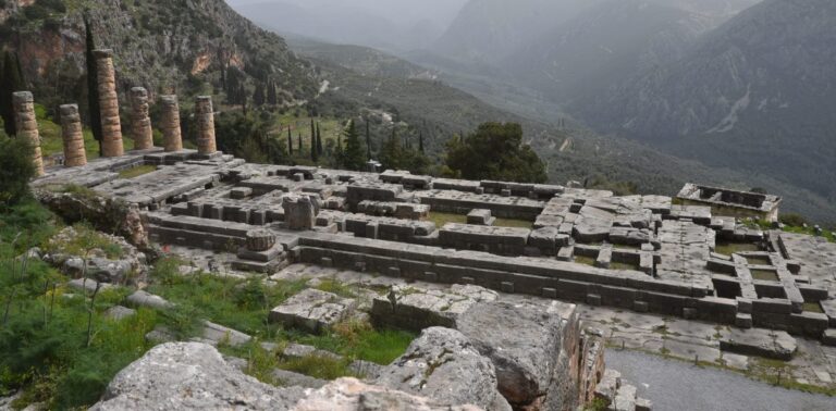 Spring AD 125 – Hadrian travels to Boeotia and Phocis and visits Delphi (#Hadrian1900) FOLLOWING HADRIAN