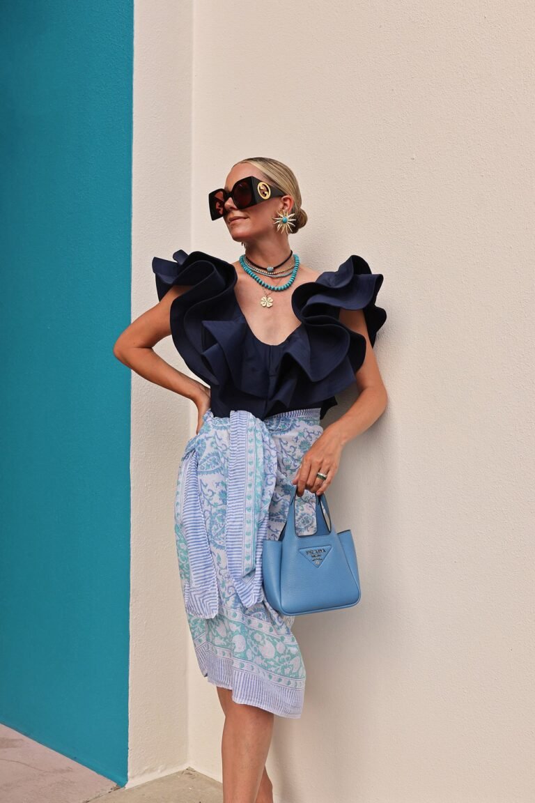 NAVY LADY