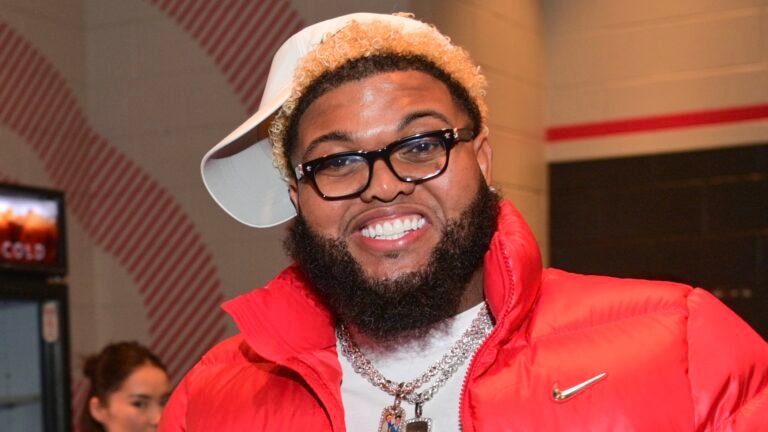 Druski Goes VIRAL With “Whiteboy… Accepted By The Hood” Skit