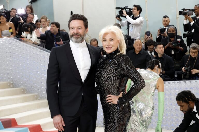 Deborra-Lee Furness Files to End Marriage